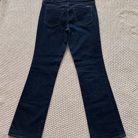 Eddie Bauer Women's Jeans Slightly Curvy Boot Cut Stretch Sz 8 Mid Rise 32.5” - Picture 6 of 9